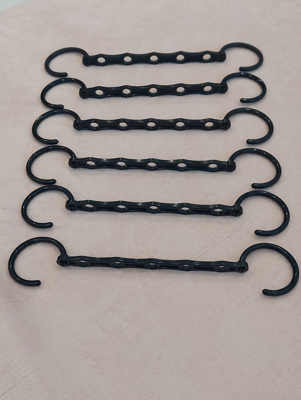Plastic Space-Saving Cascading Hangers NWOT
